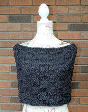 Load image into Gallery viewer, Charcoal Chunky Knit Scarf, Mens Hand Knit Infinity Scarf, Circle Scarf, Warm Winter Scarf, Mom Gift, Dad Gift, Sister Gift, Brother Gift