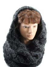 Load image into Gallery viewer, Charcoal Chunky Knit Scarf, Mens Hand Knit Infinity Scarf, Circle Scarf, Warm Winter Scarf, Mom Gift, Dad Gift, Sister Gift, Brother Gift