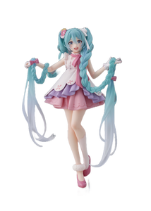 Hatsune Miku Wonderland Figure - Rapunzel