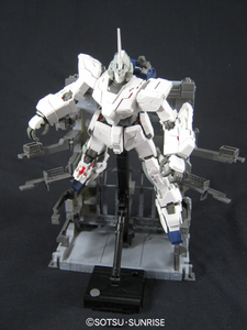 MG 1/100 UNICORN GUNDAM (SCREEN IMAGE SPECIAL)