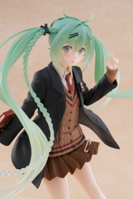 Load image into Gallery viewer, Hatsune Miku Figure - Fashion (Preppy Ver.)
