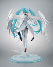 Load image into Gallery viewer, *Pre-Order*  45th Anniversary X Hatsune Miku Hatsune Miku X Wing Gundam Zero EW
