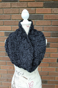Charcoal Chunky Knit Scarf, Mens Hand Knit Infinity Scarf, Circle Scarf,  Warm Winter Scarf, Mom Gift, Dad Gift, Sister Gift, Brother Gift